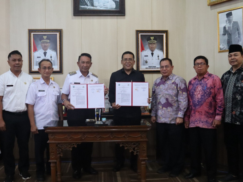 Rektor IAIN SAS Bangka Belitung Teken MoU dengan Bupati Belitung Timur