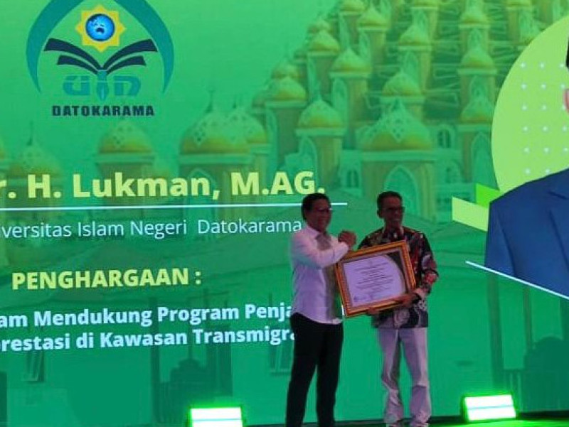 UIN Datokarama Palu Terima Penghargaan Dari Kementerian Desa, Pembangunan Daerah Tertinggal