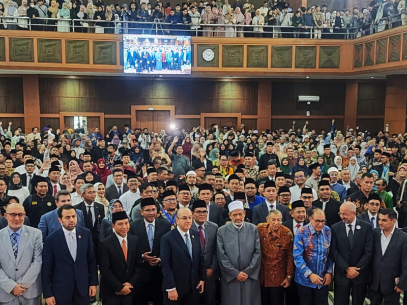 Berikan Orasi Ilmiah, Grand Syekh Al-Azhar Dukung Nilai Wasathiyah di Indonesia